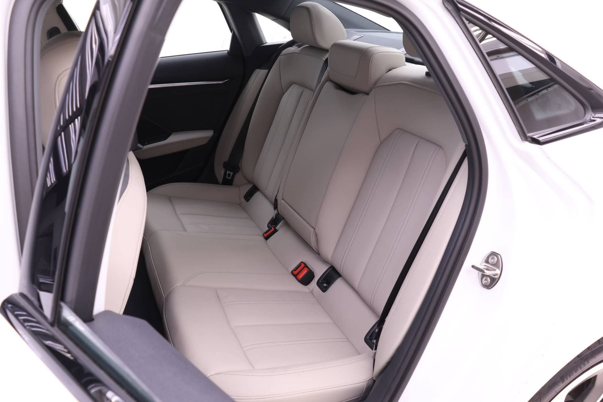 Used 2025 Audi A3 2.0T Premium w/ Black Optic Package image 15