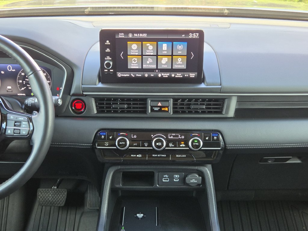 Certified 2024 Honda Pilot Elite image 23