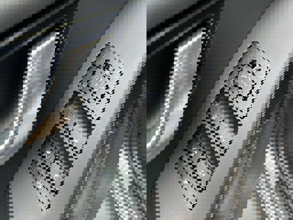 Used 2023 Kia Niro Wind FWD image 21