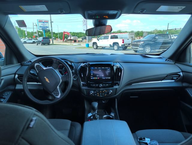Used 2023 Chevrolet Traverse LT AWD/4WD image 13