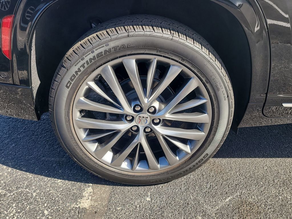 Used 2026 Buick Enclave Avenir w/ Super Cruise Package image 5