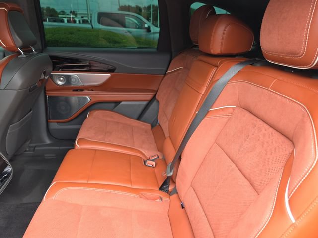 Used 2024 Lincoln Nautilus Black Label AWD/4WD image 12