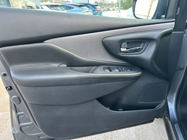 Used 2022 Nissan Murano S image 14