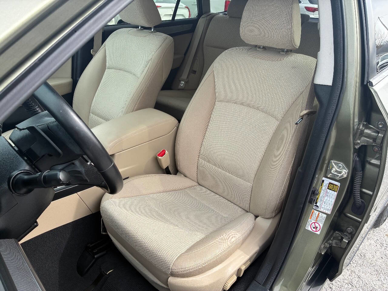 Used 2016 Subaru Outback 2.5i Premium image 24