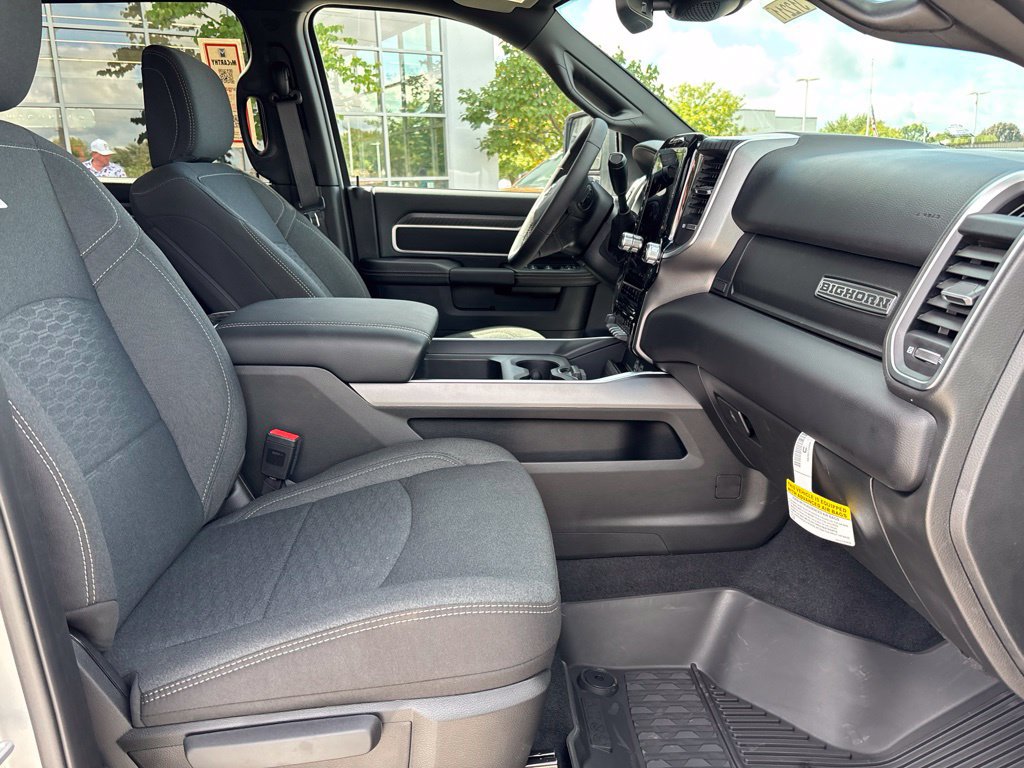 New 2027 RAM 2500 Big Horn AWD/4WD image 30