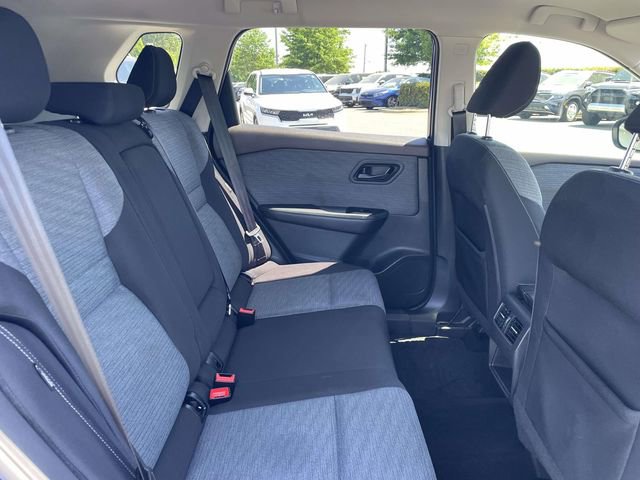 Used 2021 Nissan Rogue S FWD image 17