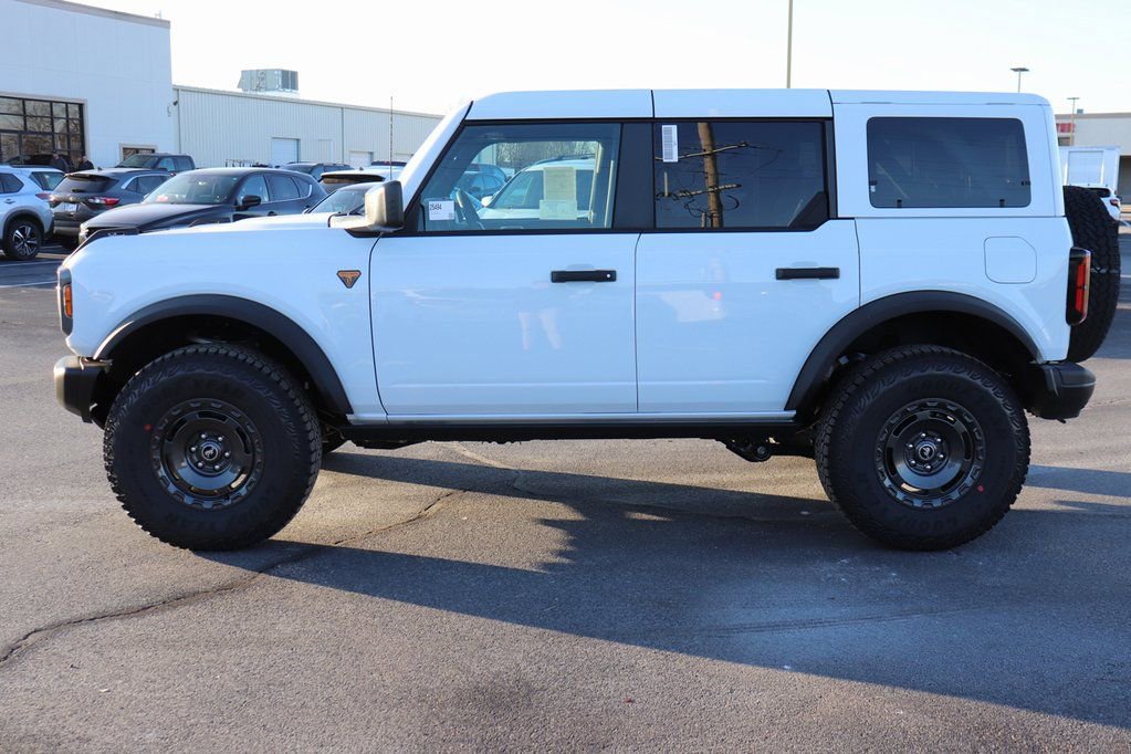New 2025 Ford Bronco Badlands w/ Sasquatch Package image 4