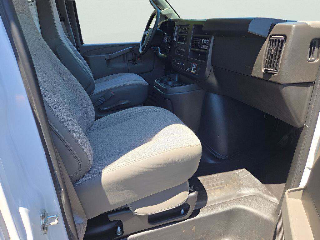 New 2026 Chevrolet Express 3500 w/ Power Convenience Package RWD image 10