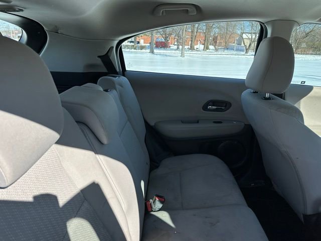 Used 2017 Honda HR-V LX image 22