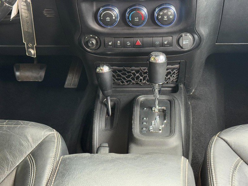 Used 2013 Jeep Wrangler Unlimited Sport image 14