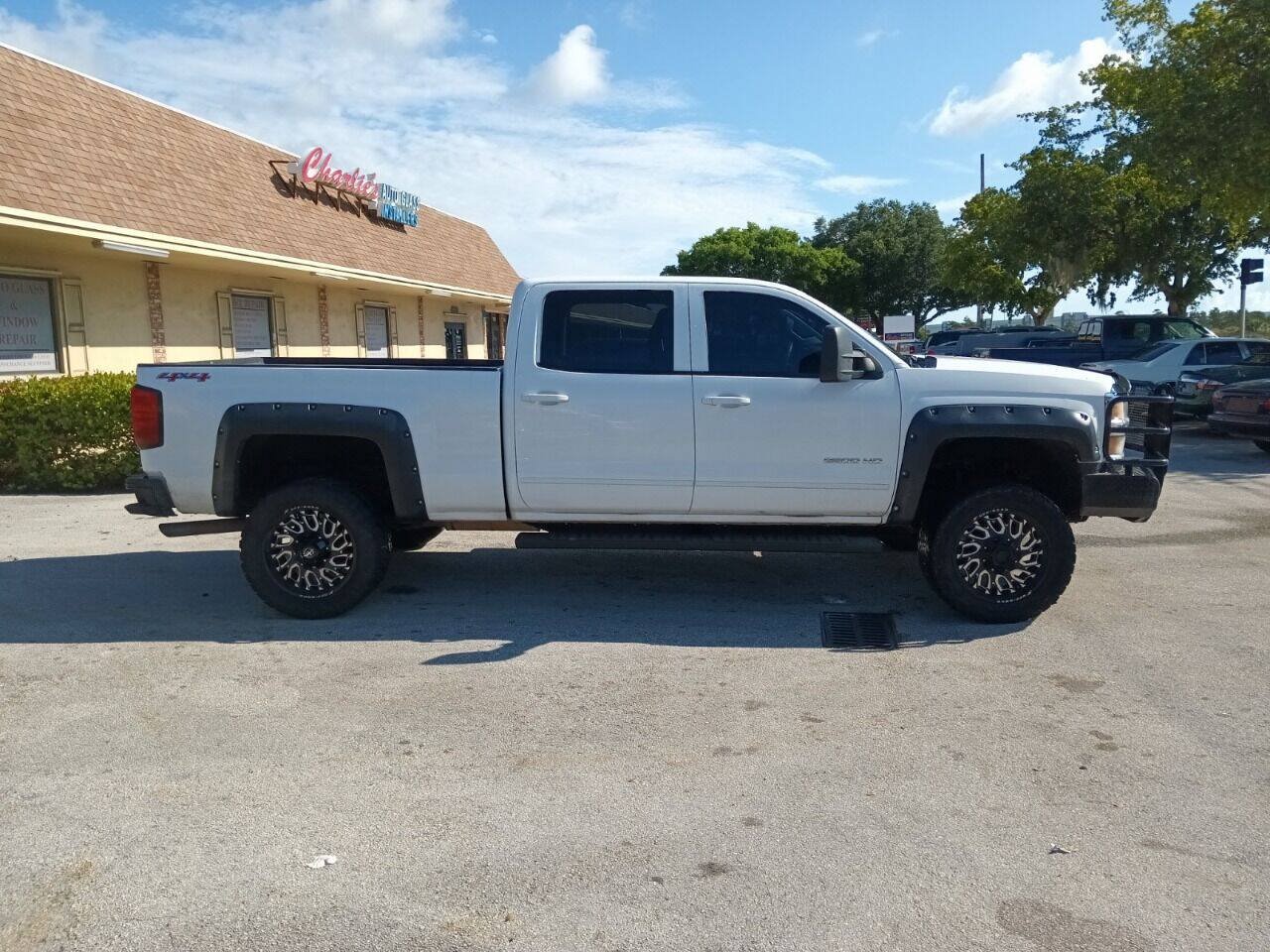 Used 2015 Chevrolet Silverado 2500 LT AWD/4WD image 4