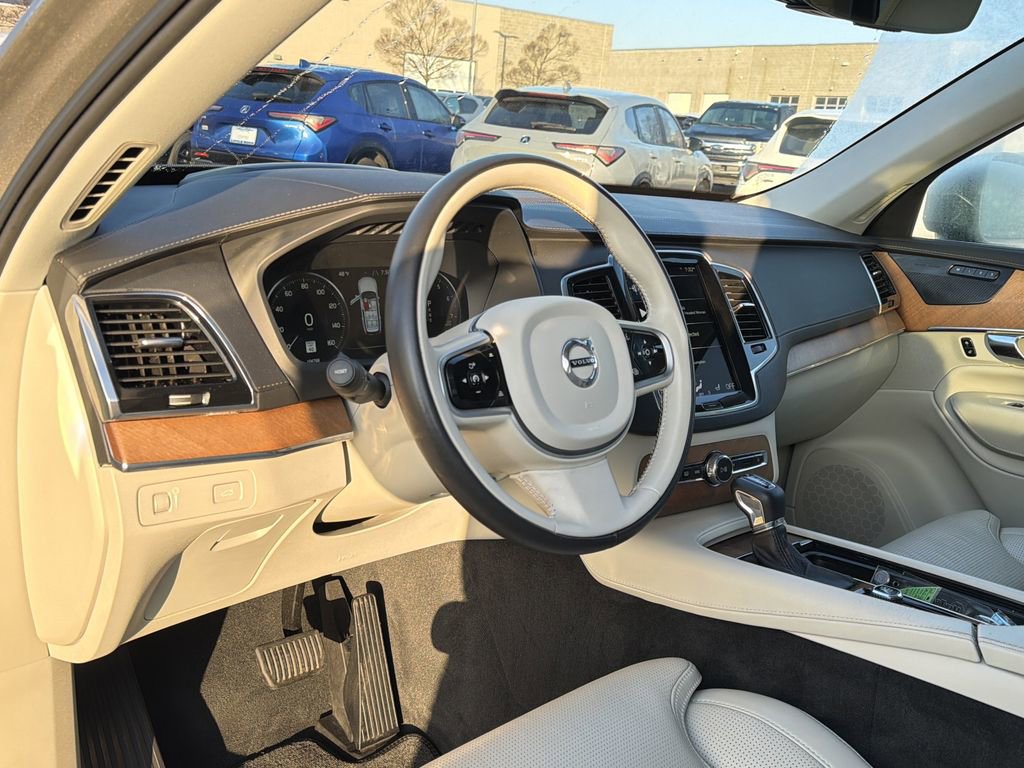 Used 2020 Volvo XC90 T6 Inscription image 10