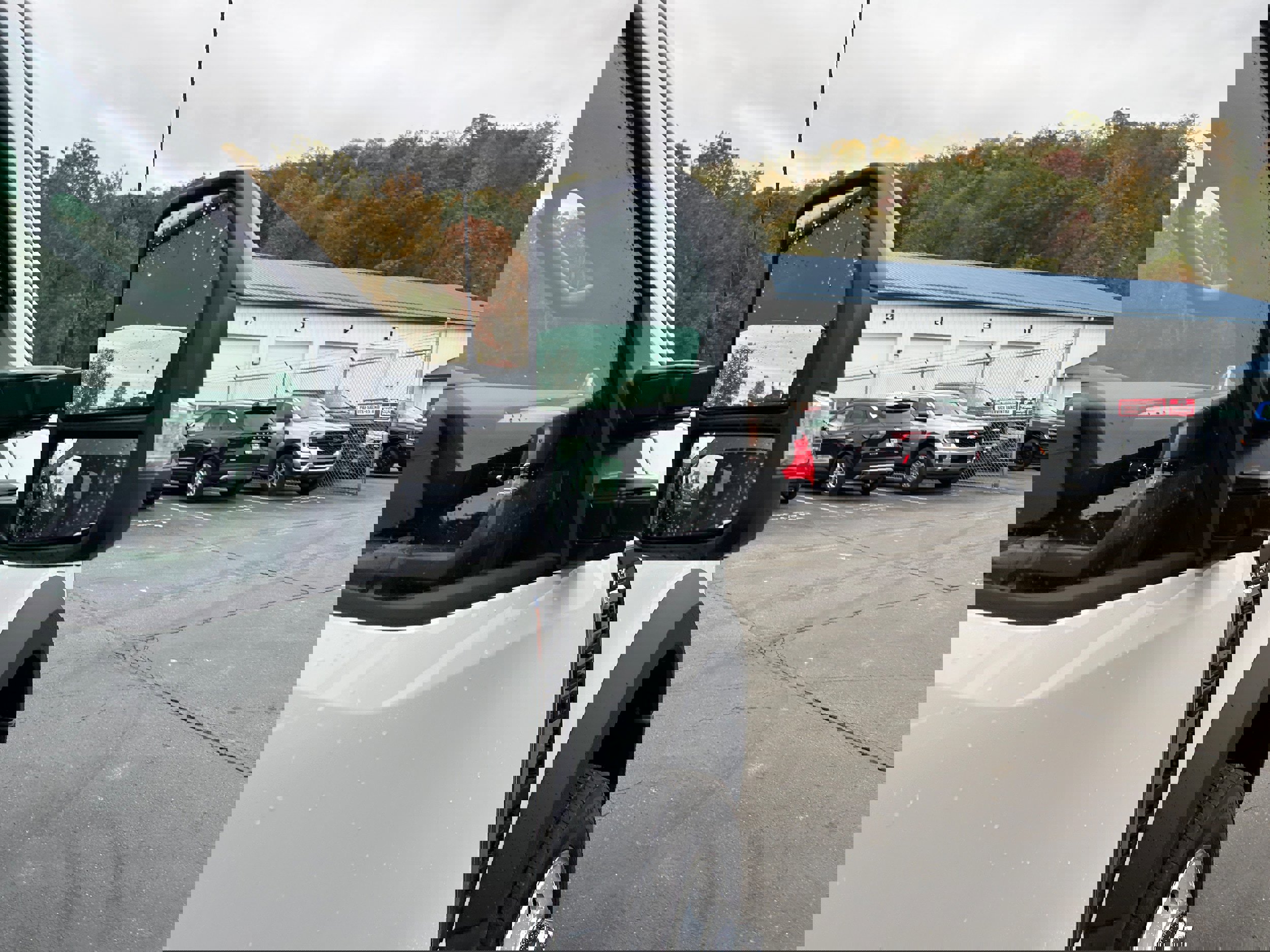 New 2025 Ford F450 XLT w/ XLT Value Package image 46