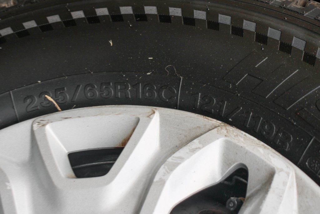 Used 2018 Ford Transit 350 XLT image 38