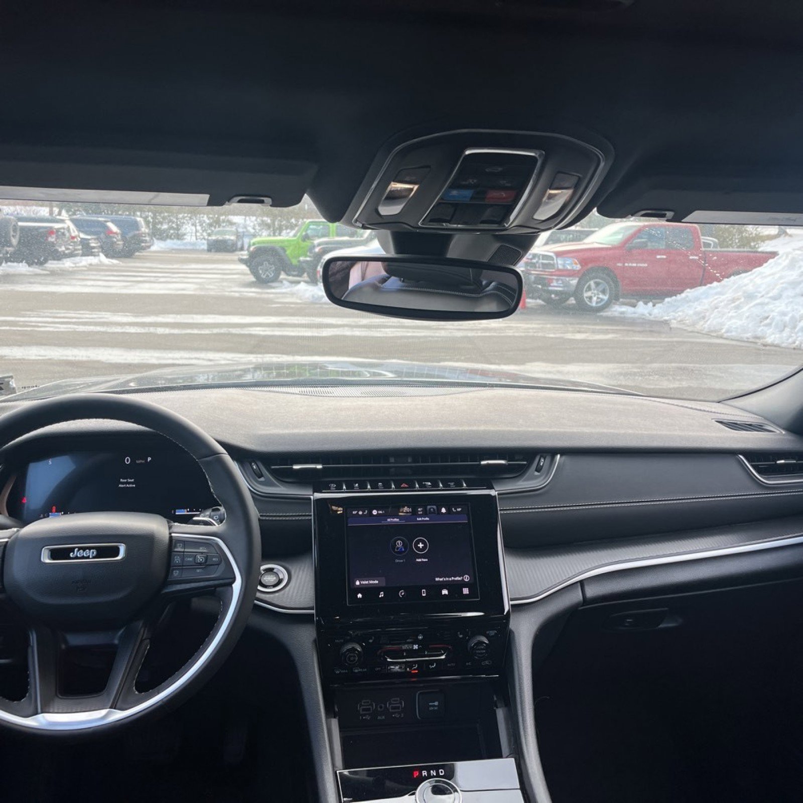 Used 2023 Jeep Grand Cherokee Altitude image 14