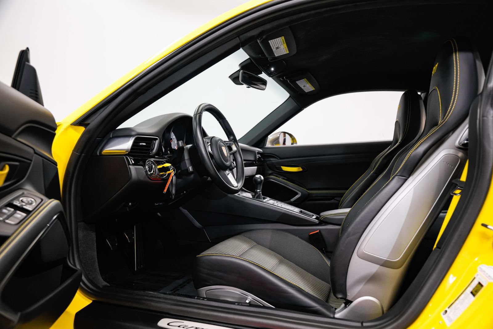 Used 2018 Porsche 911 Carrera T RWD image 18
