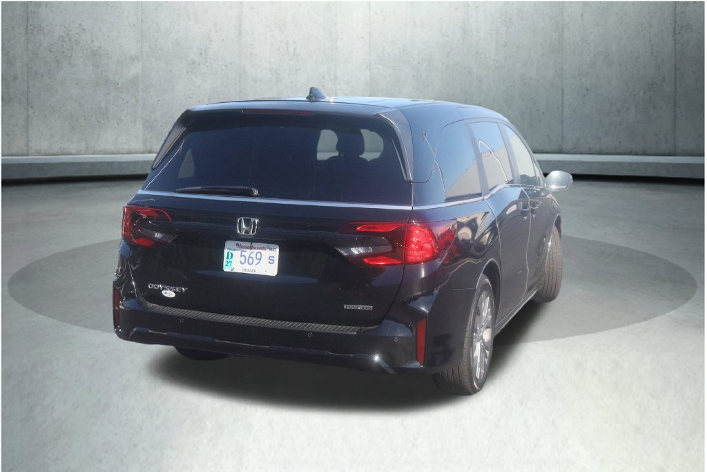 Used 2026 Honda Odyssey Touring image 12