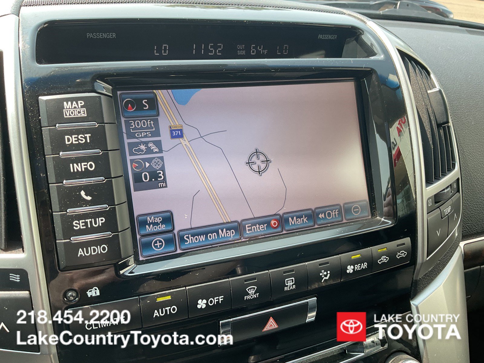 Used 2014 Toyota Land Cruiser AWD/4WD image 32