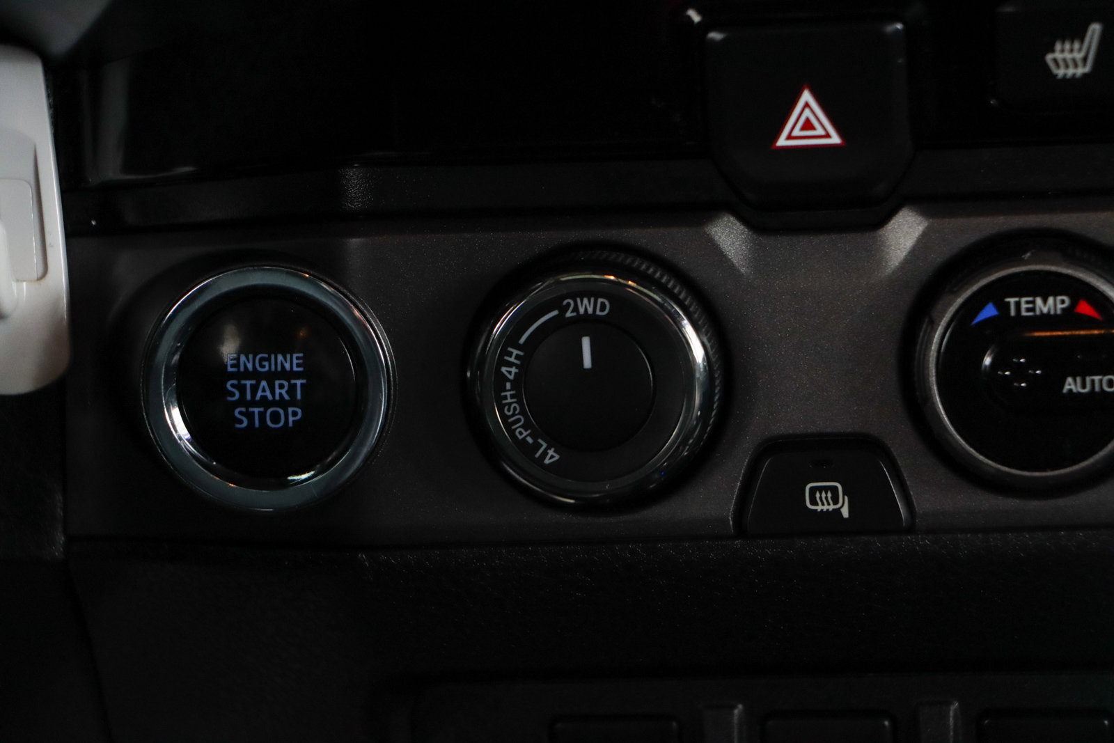 Used 2018 Toyota Tacoma TRD Off-Road image 23