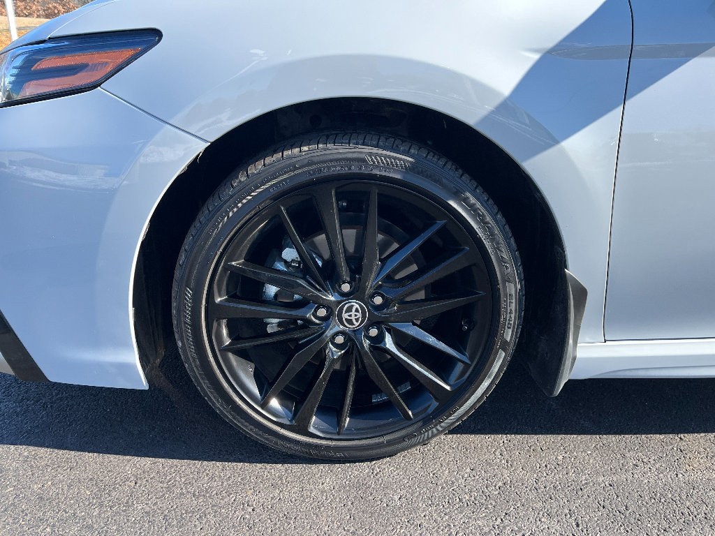 Used 2024 Toyota Camry XSE w/ Cold Weather Package image 9