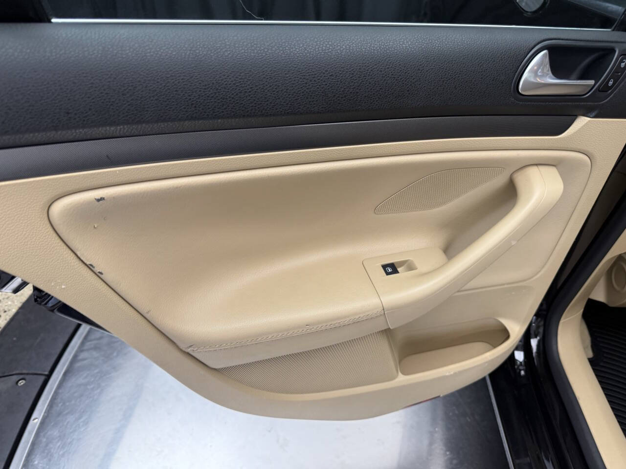 Used 2008 Volkswagen Jetta SE FWD image 16