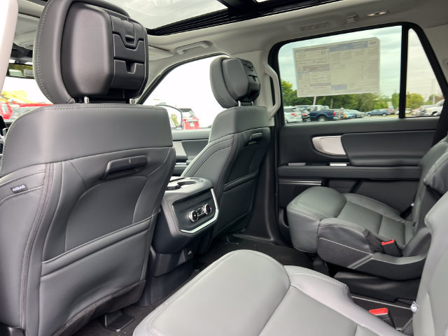 New 2027 Ford Expedition Active AWD/4WD image 38