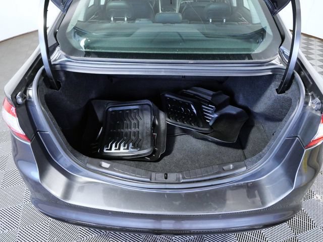 Used 2016 Ford Fusion SE w/ Equipment Group 202A AWD/4WD image 8
