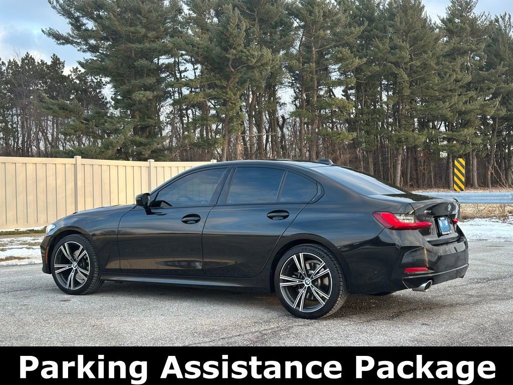 Certified 2023 BMW 330i xDrive Sedan w/ Premium Package image 5