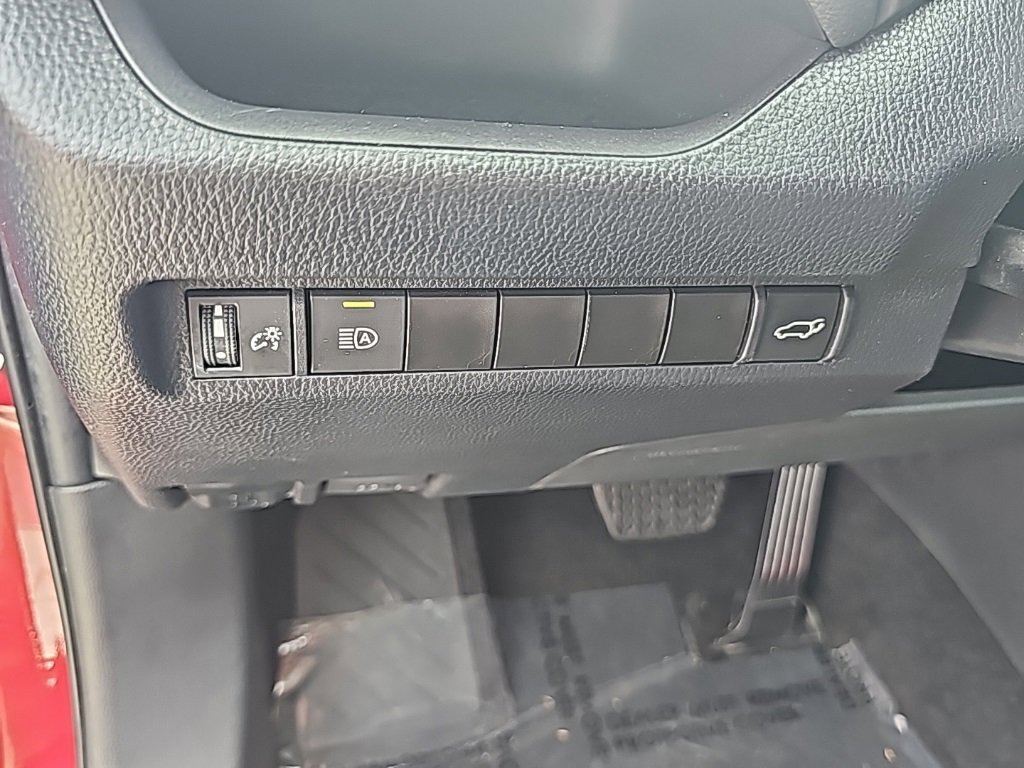 Used 2024 Toyota RAV4 XLE w/ Convenience Package image 17