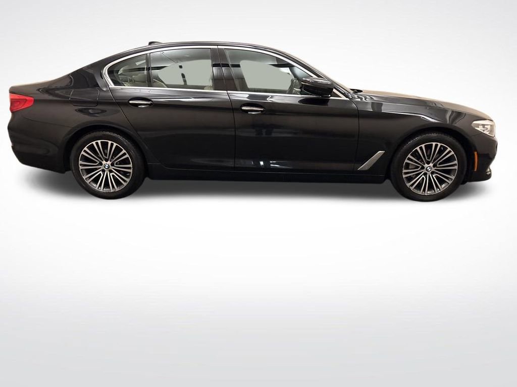 Used 2018 BMW 540i xDrive w/ Premium Package image 4