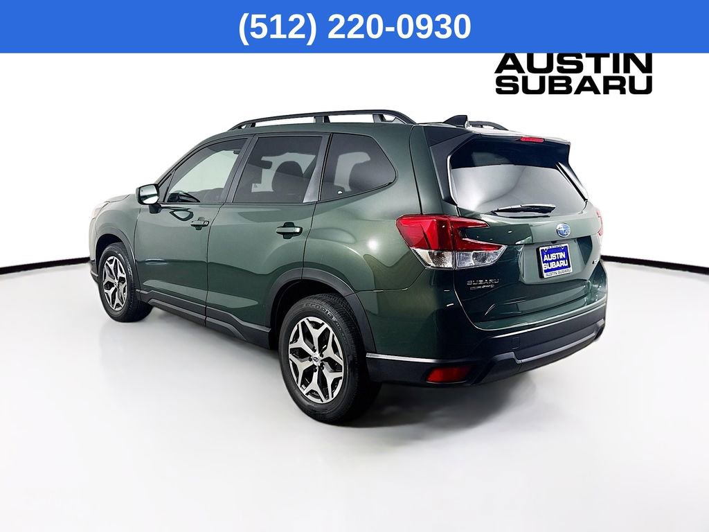 Used 2024 Subaru Forester Premium image 6