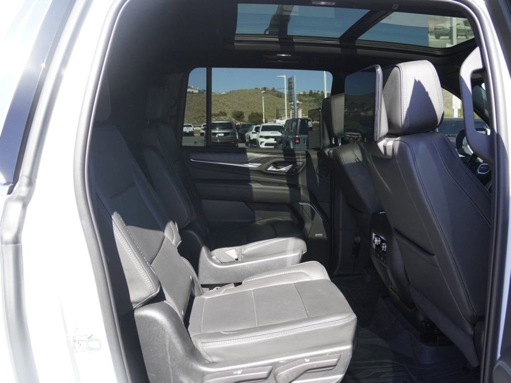 Used 2023 GMC Yukon XL Denali image 24