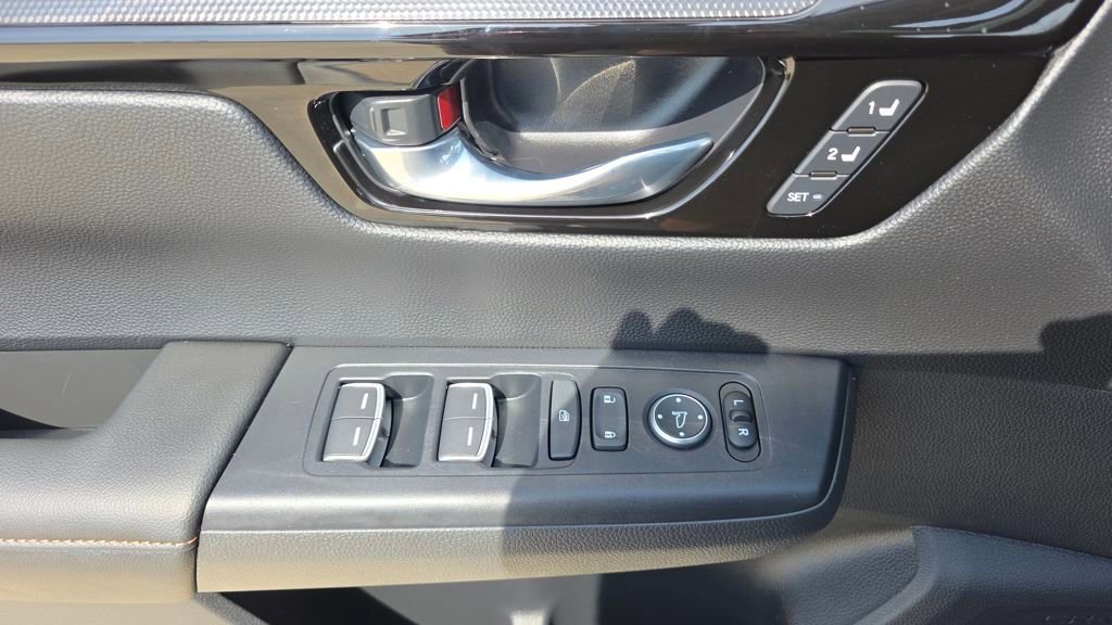 Certified 2025 Honda CR-V Sport Touring image 25