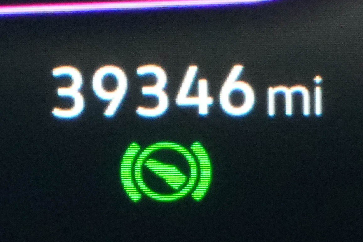 Used 2024 Volkswagen Tiguan SE R-Line image 17