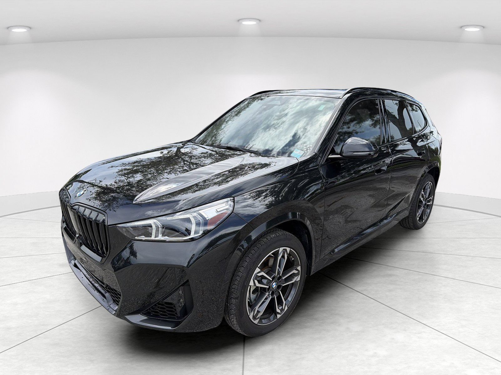 New 2026 BMW X1 xDrive28i w/ Technology Package AWD/4WD image 8