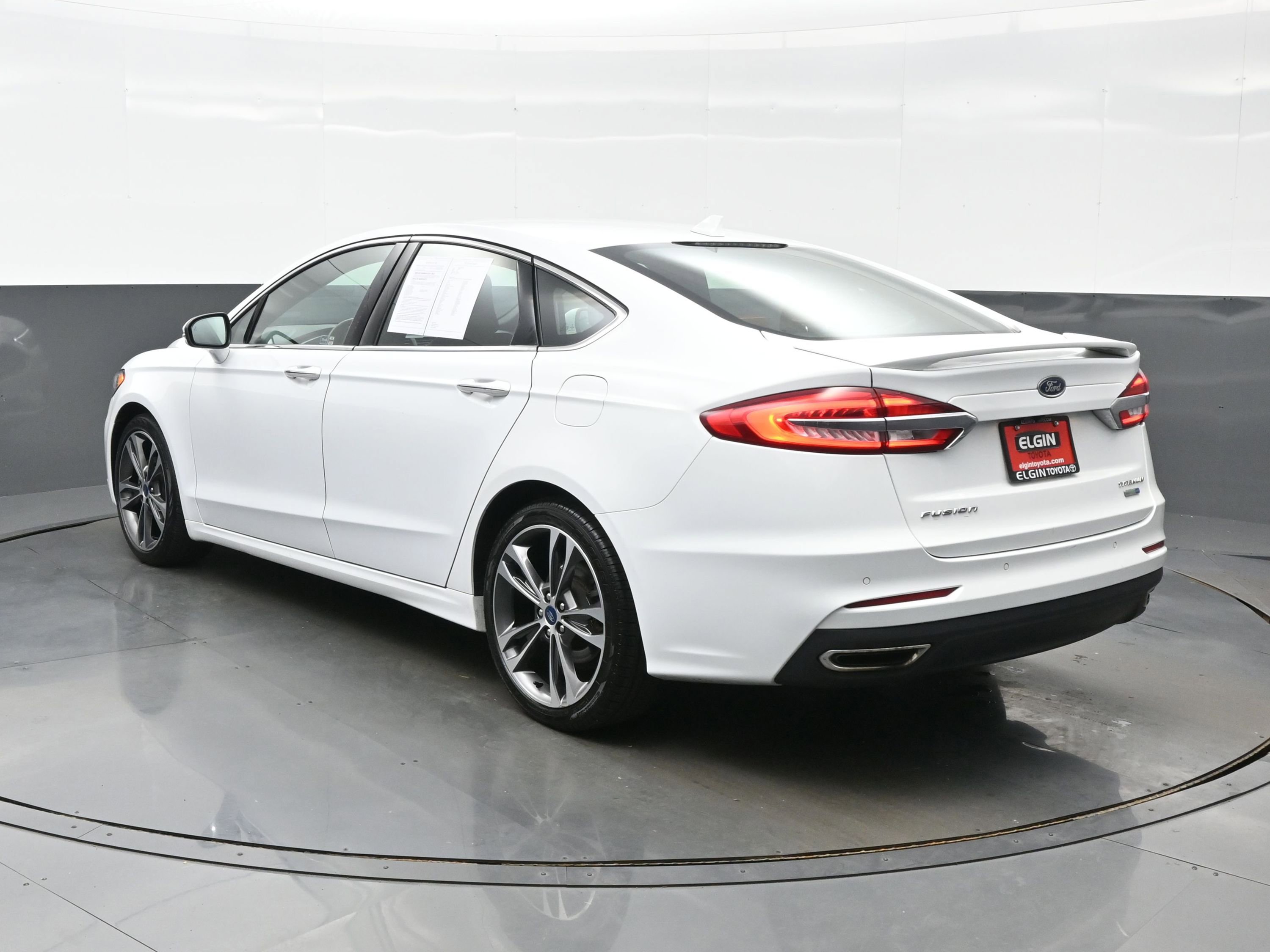 Used 2019 Ford Fusion Titanium AWD/4WD image 4