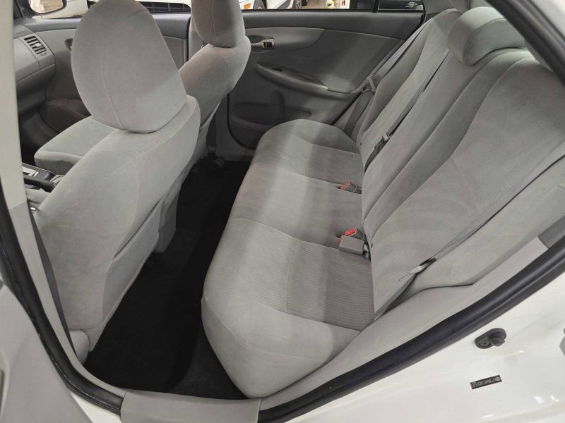 Used 2010 Toyota Corolla LE FWD image 8