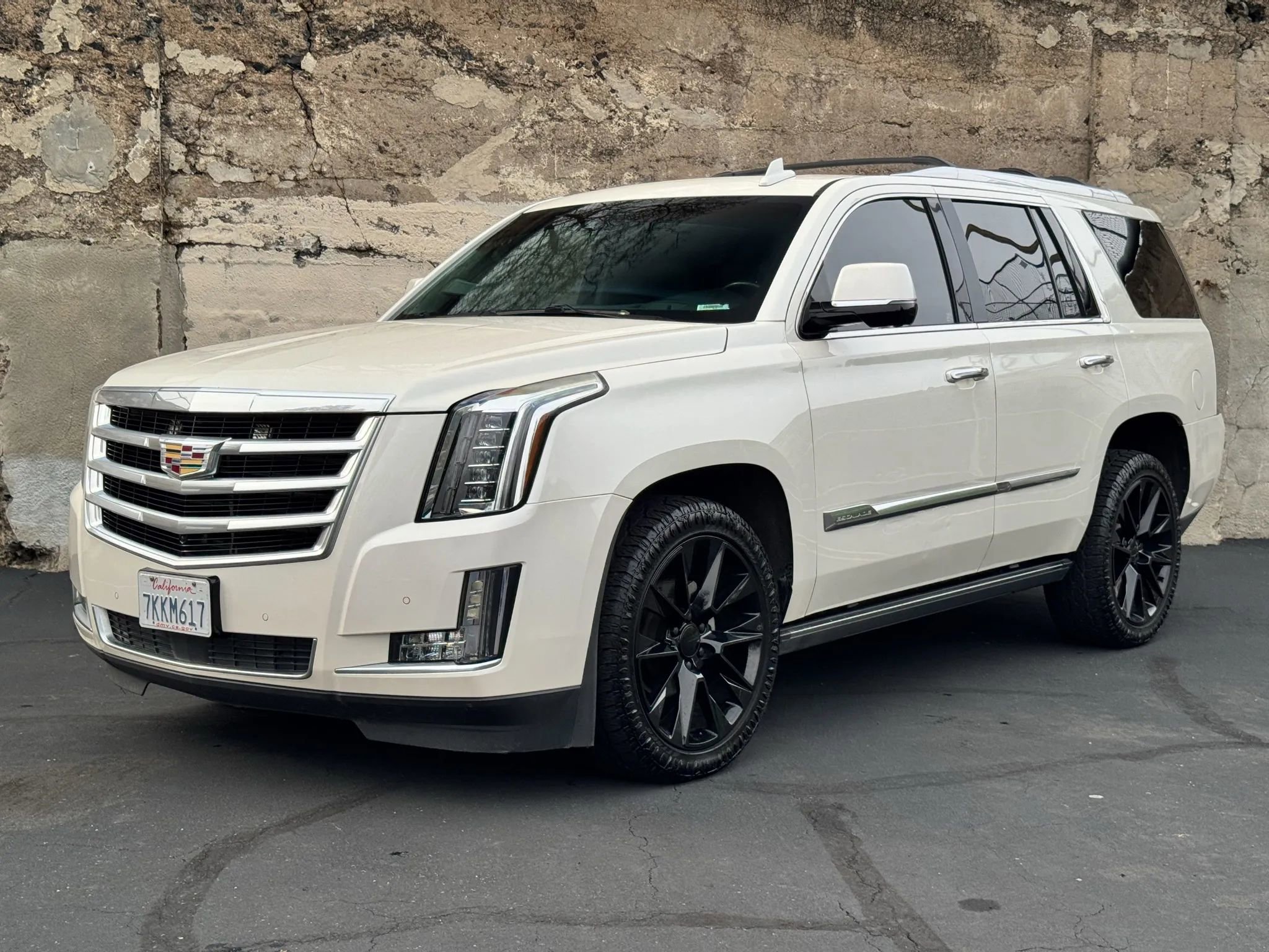 Used 2015 Cadillac Escalade Premium AWD/4WD image 8