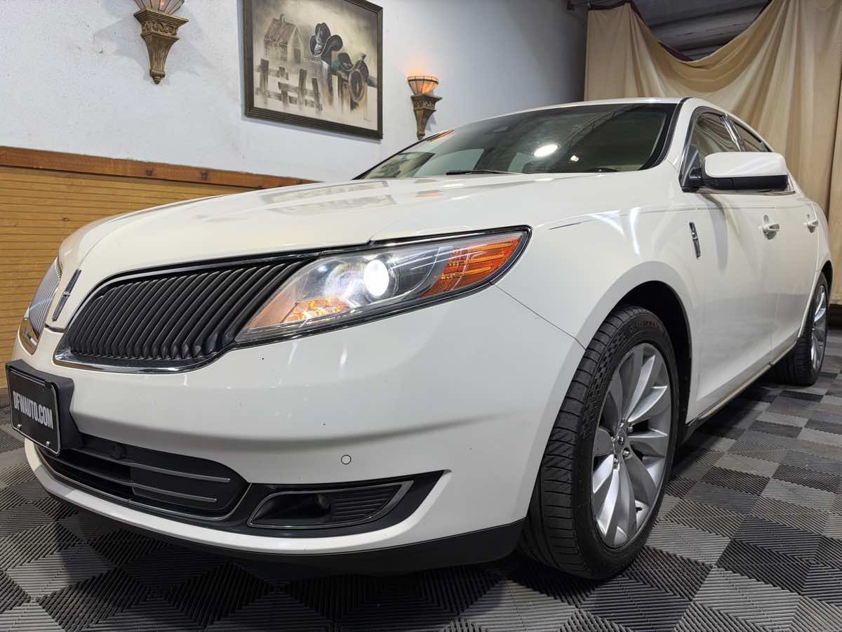 Used 2013 Lincoln MKS FWD image 5