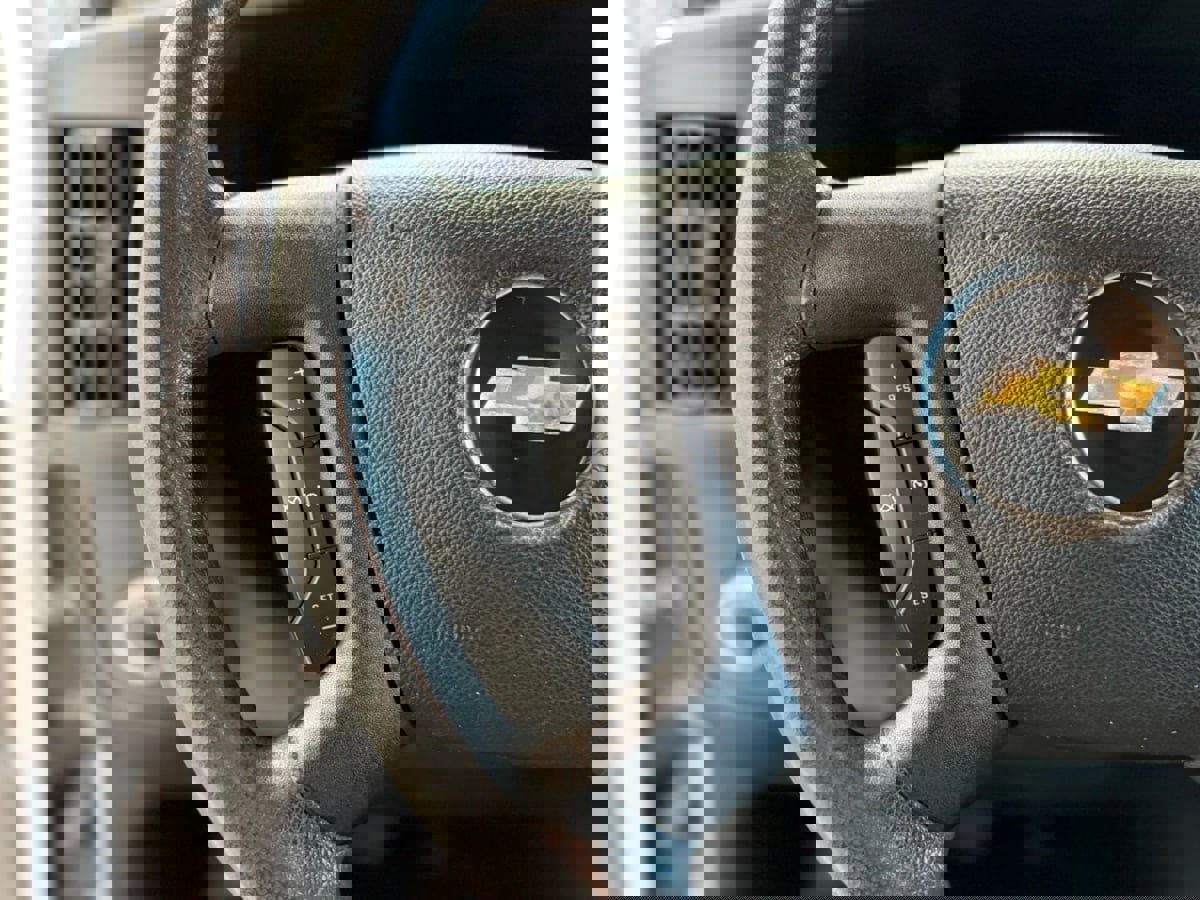 Used 2019 Chevrolet Express 2500 w/ Driver Convenience Package image 17