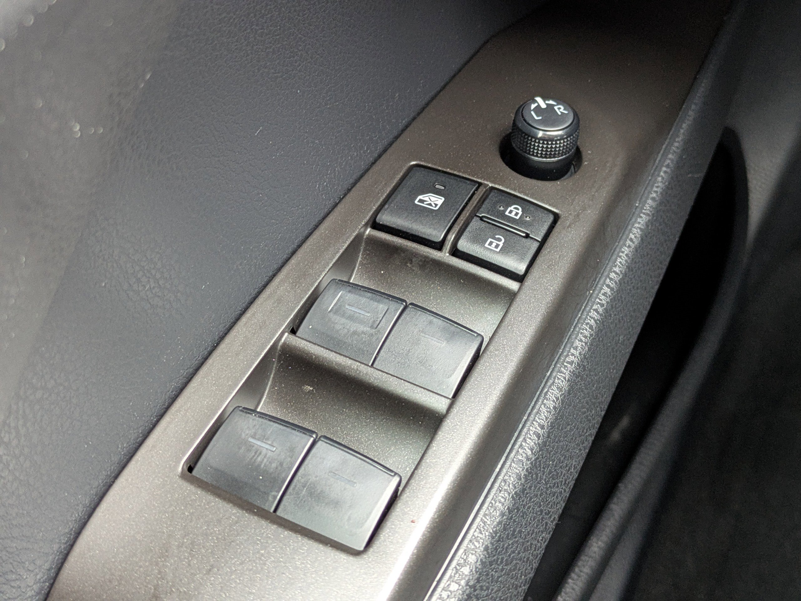 Used 2023 Toyota Camry SE image 28