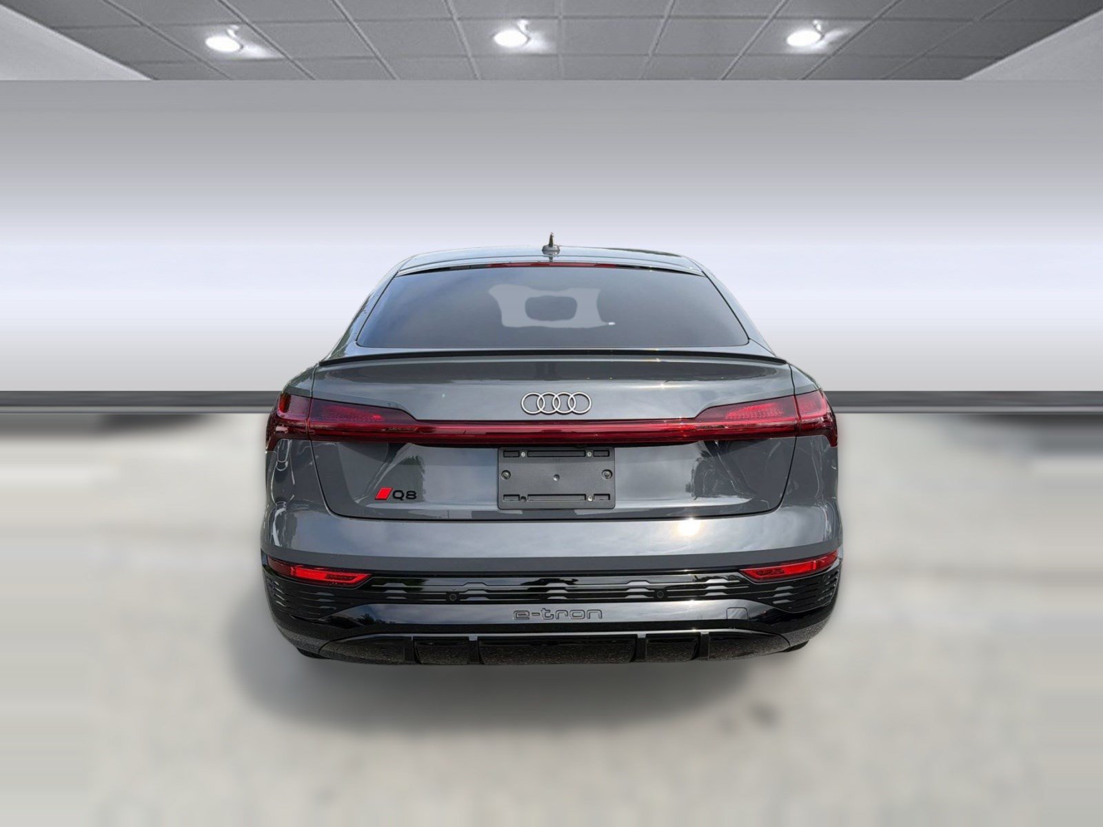 Used 2024 Audi Q8 e-tron Premium AWD/4WD image 10