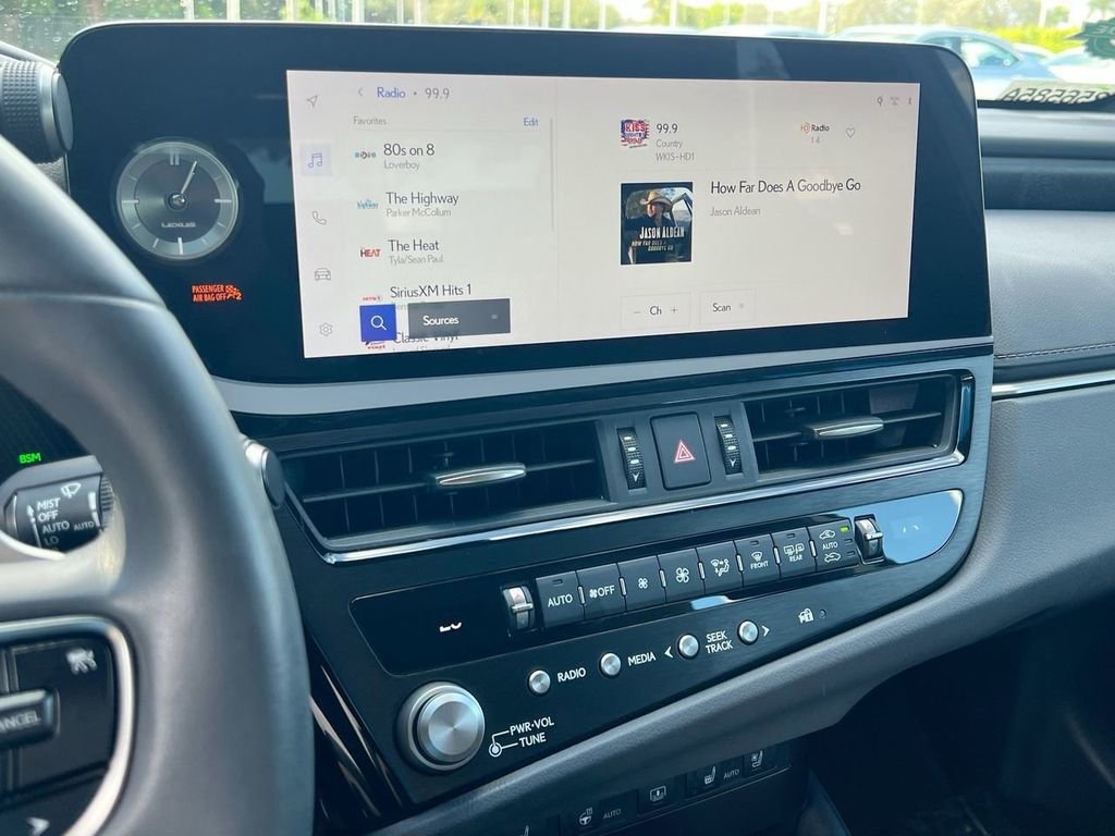 Certified 2023 Lexus ES 350 w/ Premium Package image 15