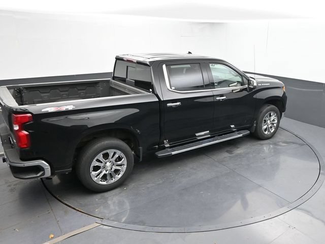 Used 2022 Chevrolet Silverado 1500 LTZ w/ LTZ Convenience Package II AWD/4WD image 12