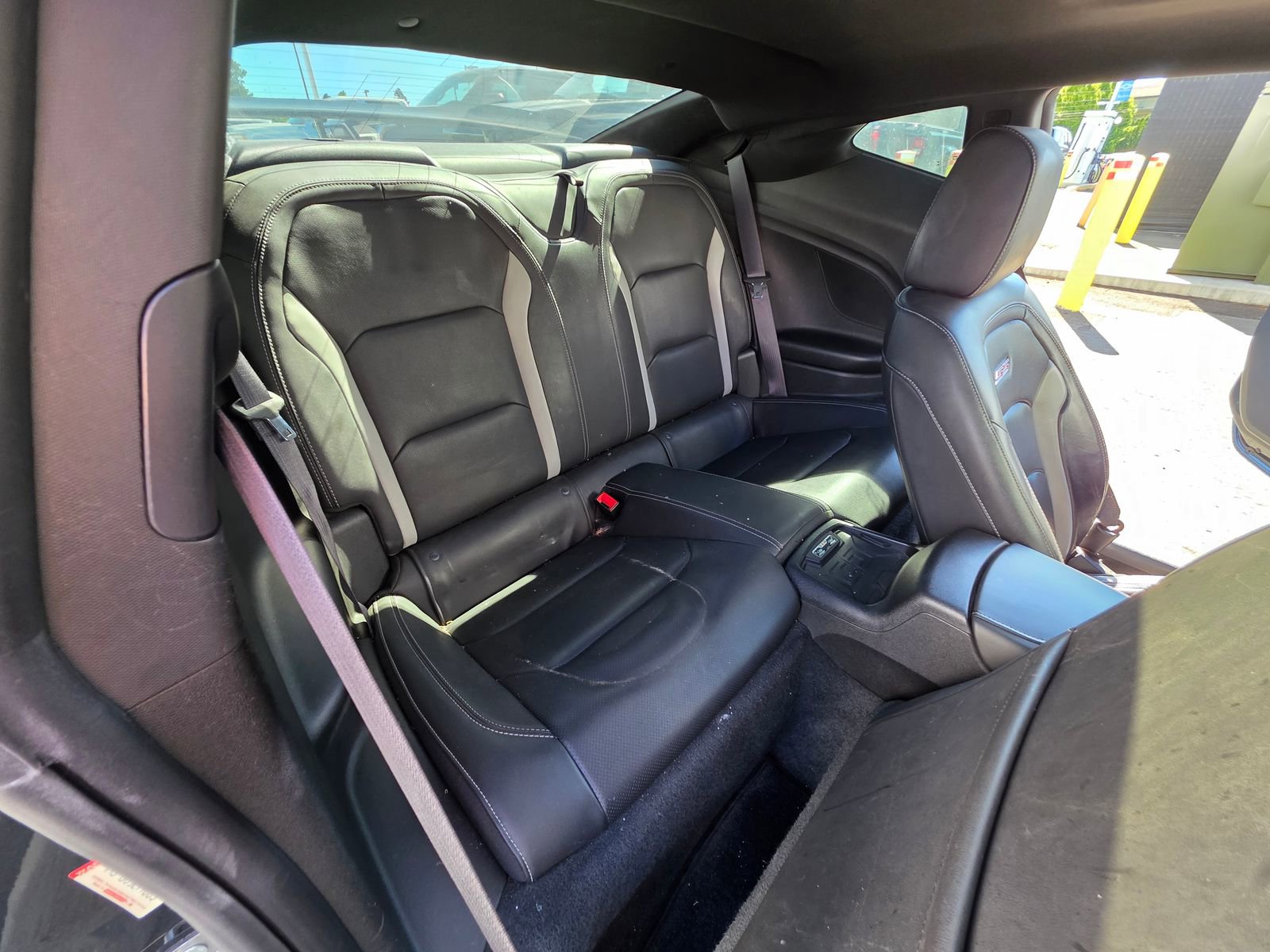 Used 2018 Chevrolet Camaro SS RWD image 14