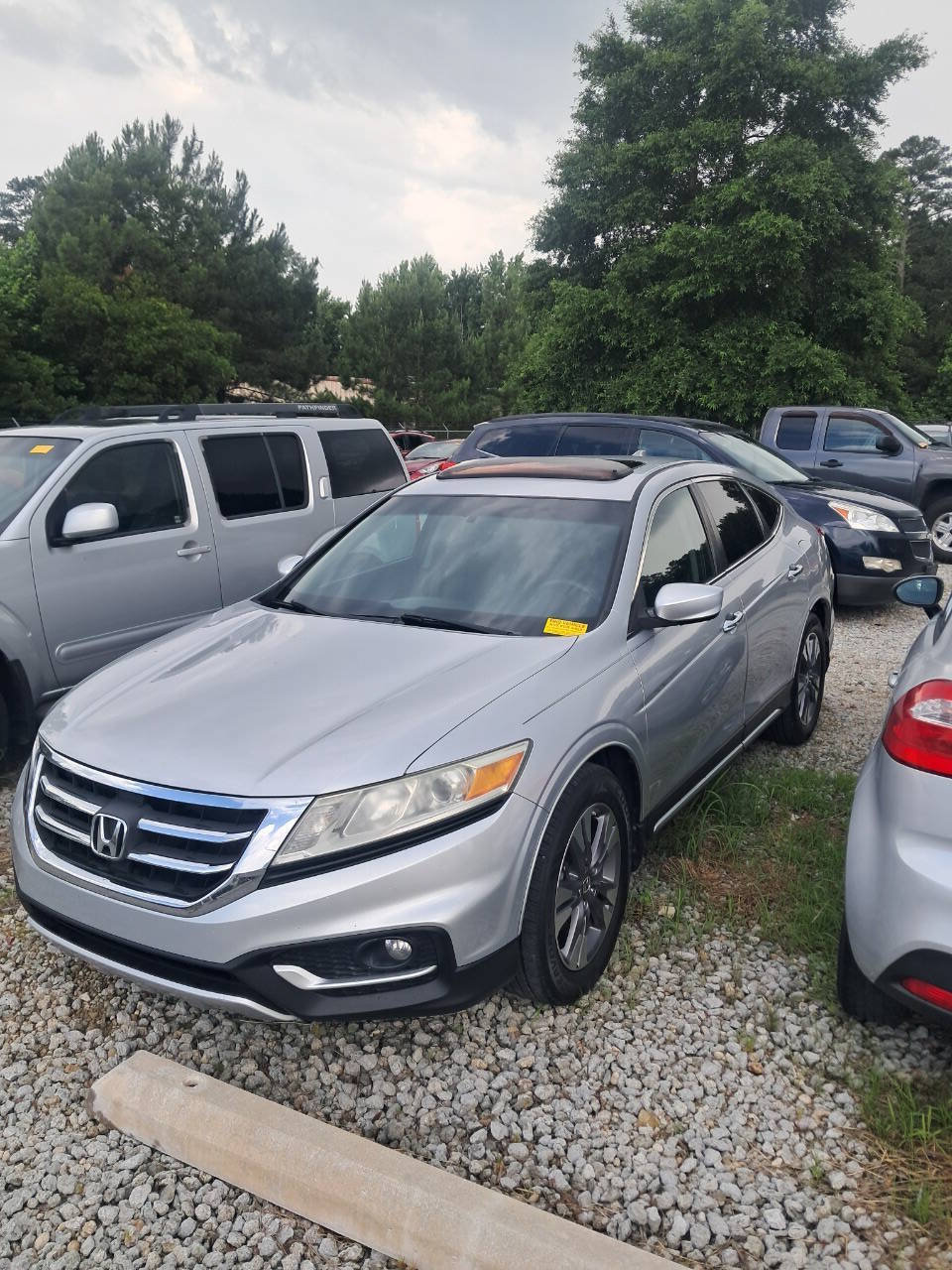 Used 2015 Honda Crosstour EX image 1