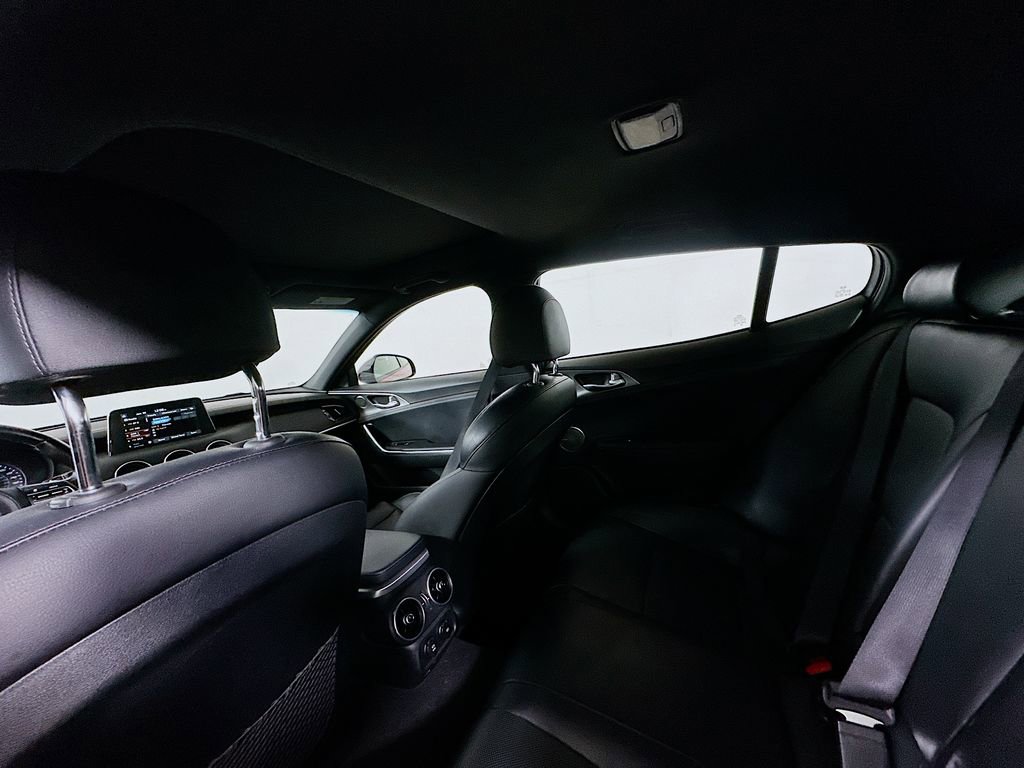 Used 2018 Kia Stinger GT1 image 13