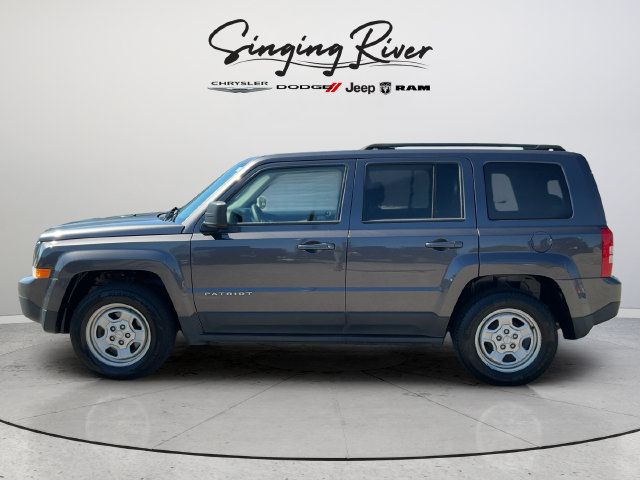 Used 2015 Jeep Patriot Sport w/ Power Value Group FWD image 4