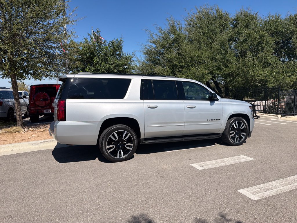 Used 2020 Chevrolet Suburban Premier RWD image 10