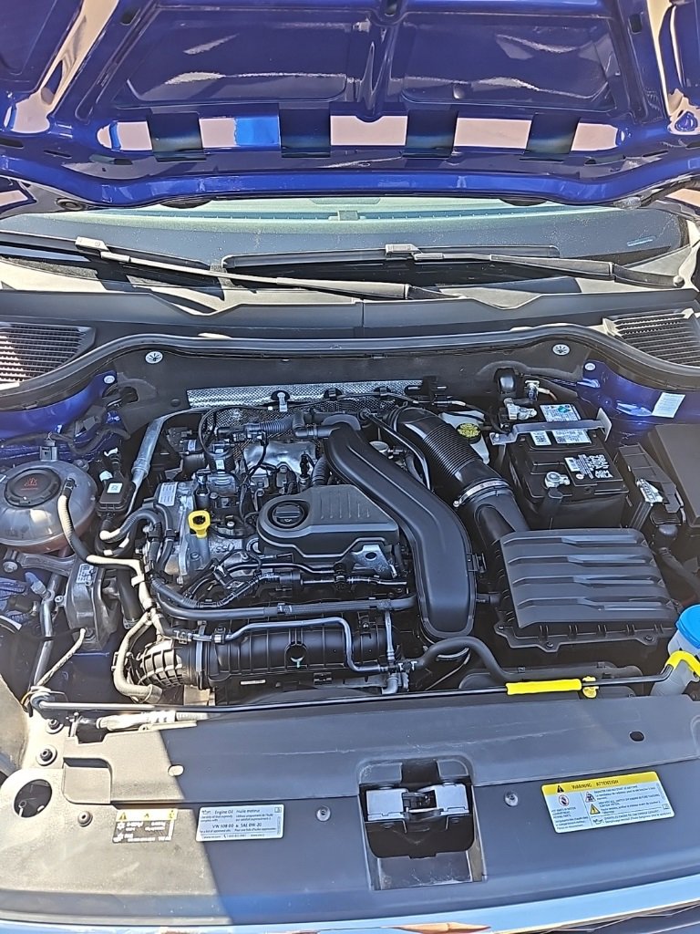 Used 2024 Volkswagen Taos SE w/ Black Wheel Plus Package image 10